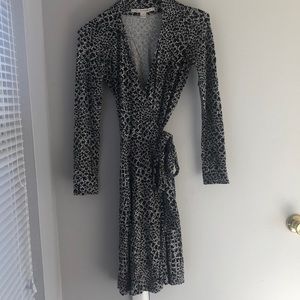 Diane Von Furstenberg T72 Wrap Dress